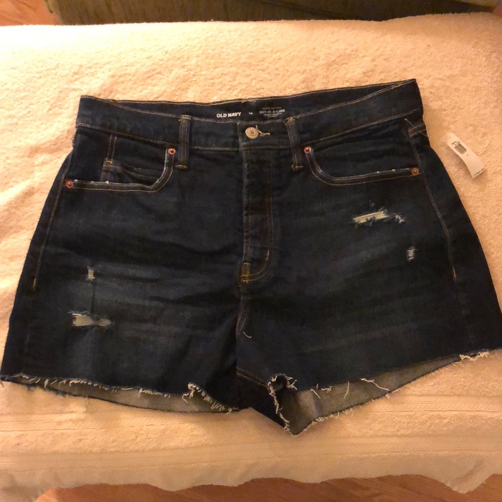 Last chance! Dark wash Old Navy jean shorts
